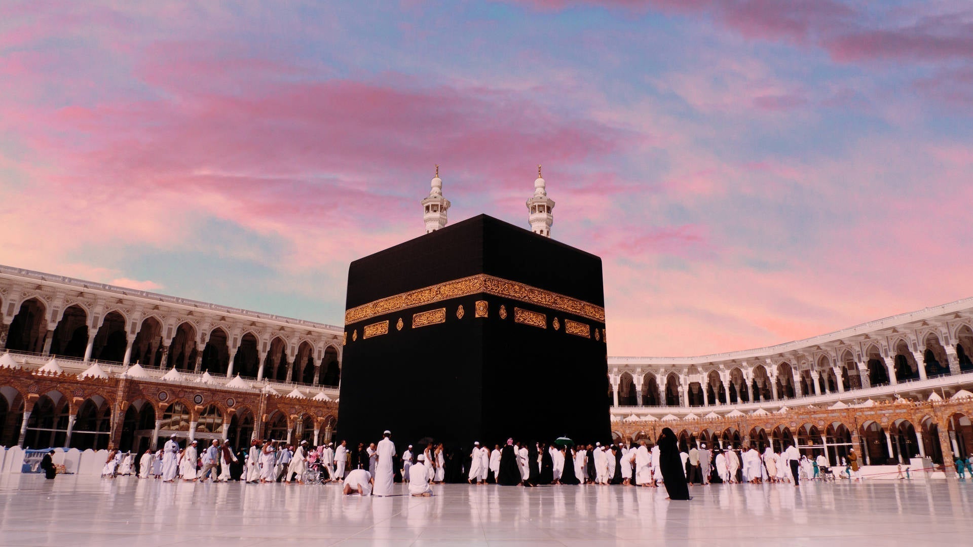 Discover the Rich History and Architecture of the Kaaba: Islam's Holiest Shrine in Mecca